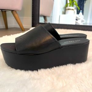 Joe Fresh Platform Slides